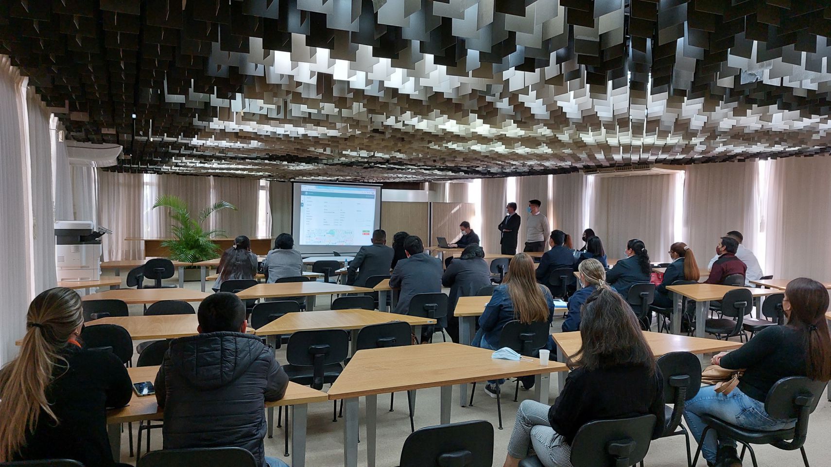 SEPRELAD capacita al sector cooperativo en el uso del sistema SIRO