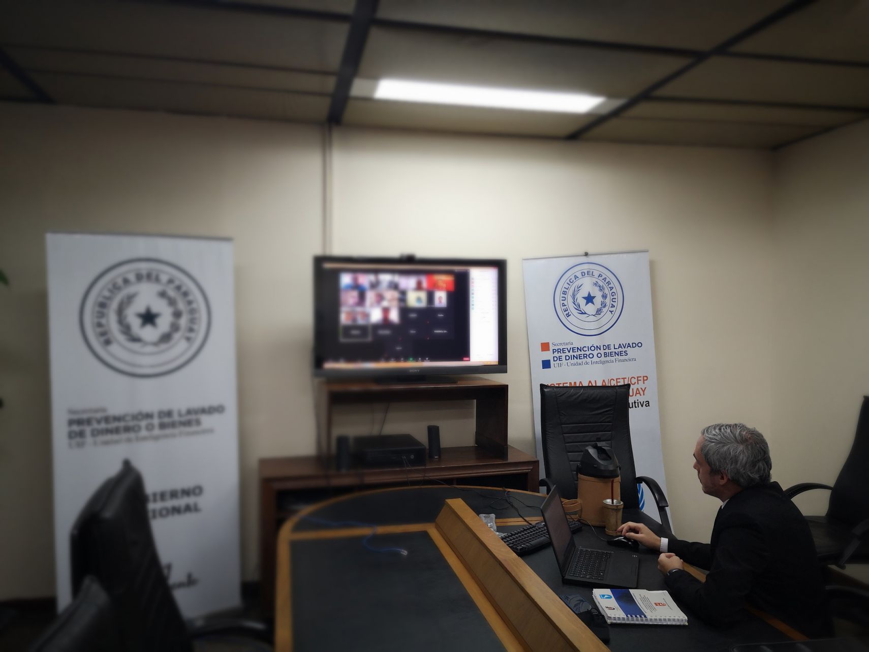 SEPRELAD, ASOBAN y ABAFI coordinan acciones para la implementación de los procesos de control de las operaciones de cambio