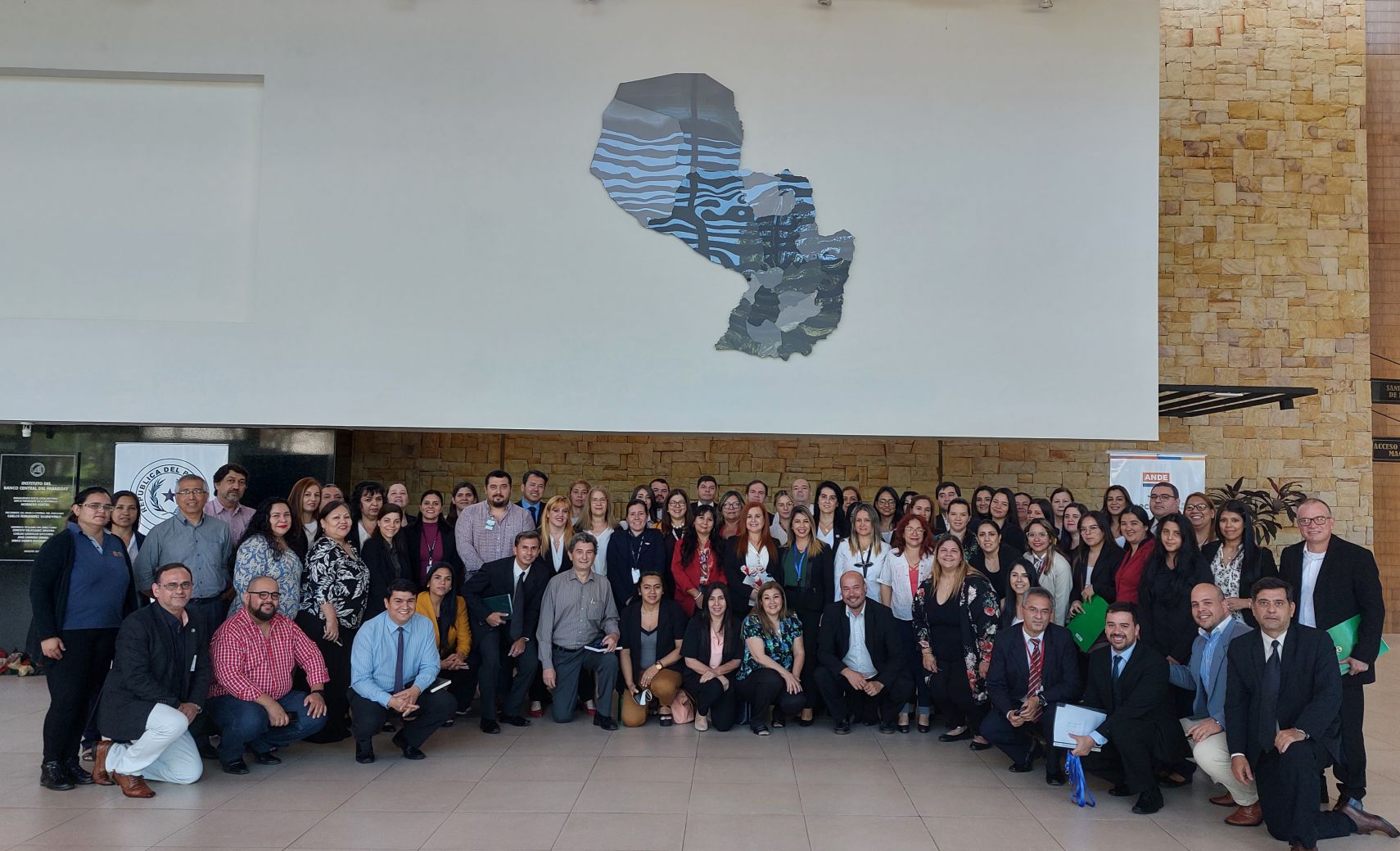 La SEPRELAD con apoyo de la ANDE promovieron una jornada interinstitucional sobre las Mejores Prácticas en el marco de la Implementación de las Normas de Requisitos Mínimos NRM-MECIP 2015