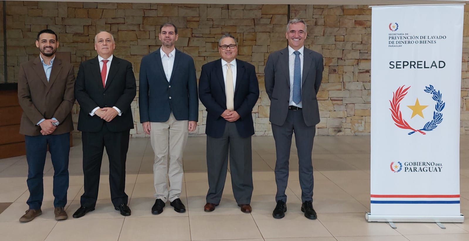 Consultores del FMI asisten a funcionarios de la SEPRELAD en temas de Análisis, Supervisión y Legal
