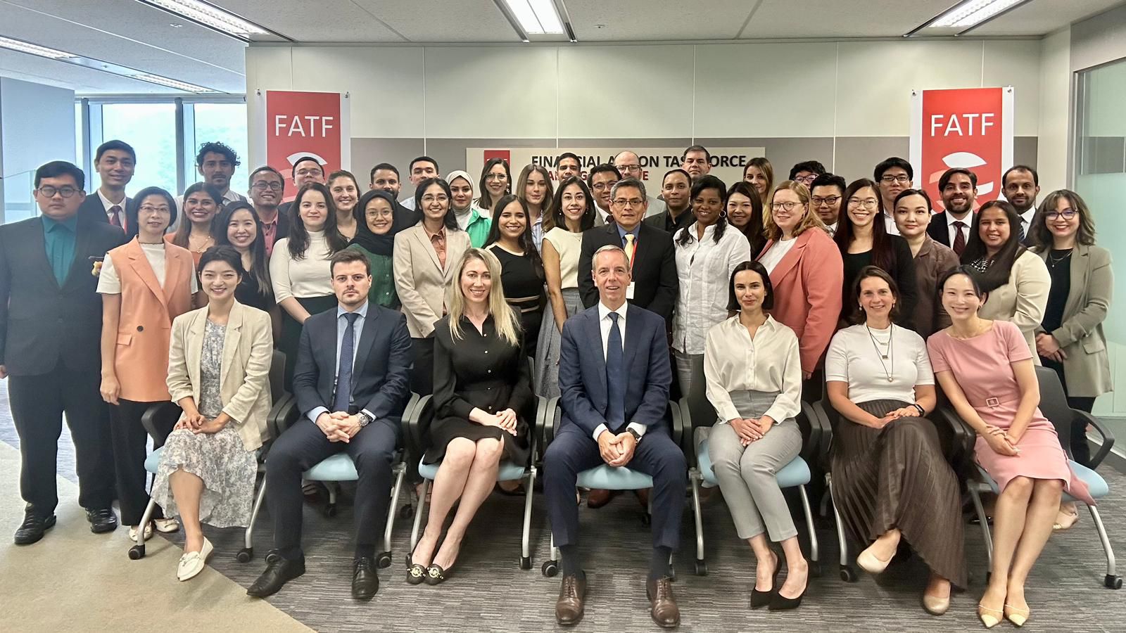 Viceministro y supervisor realizan el curso de formación sobre el estándar del GAFI en Corea