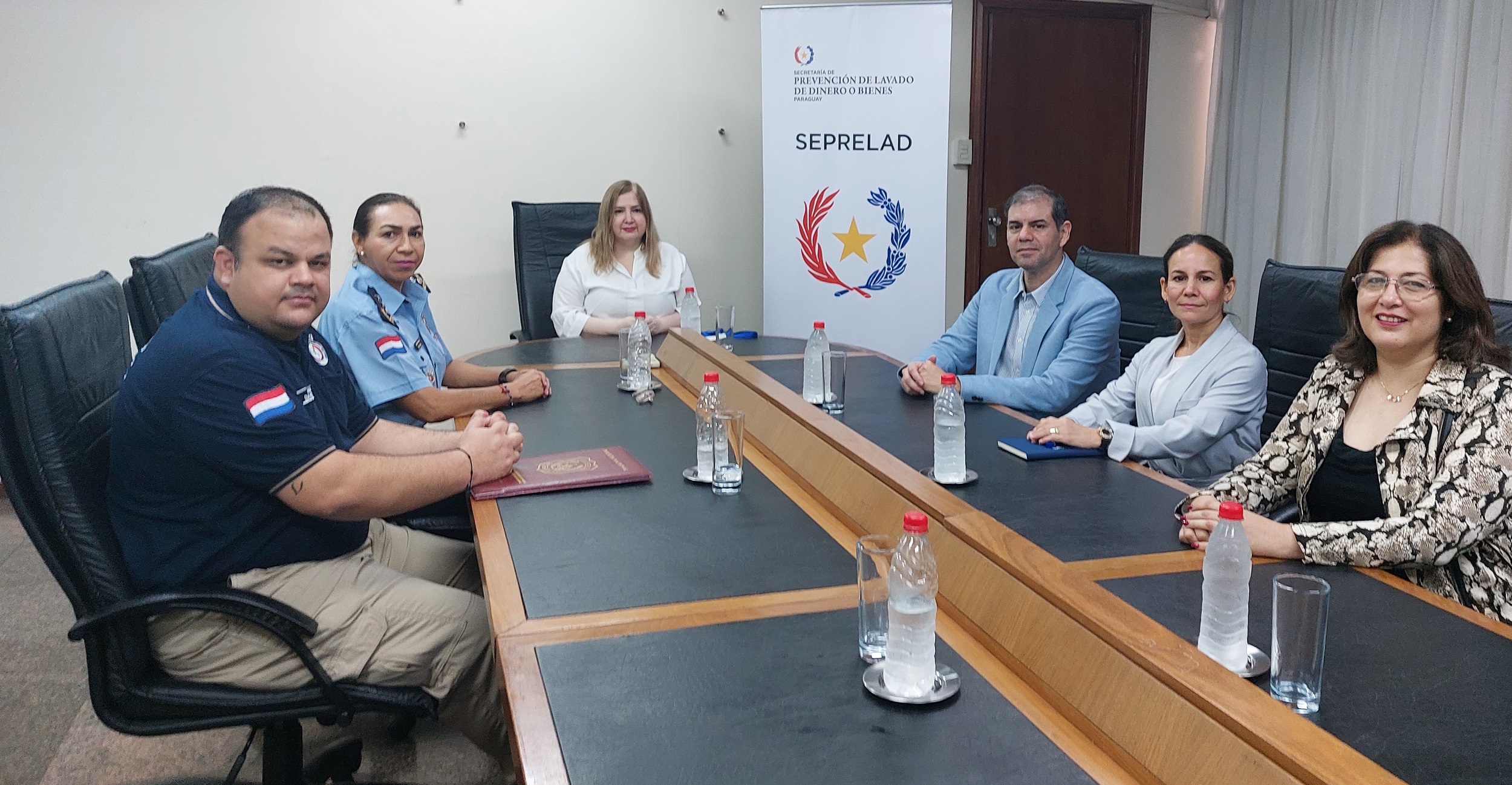 SEPRELAD y la Policía Nacional estrechar vínculos y generar mesas de trabajos en la lucha contra el lavado de activos