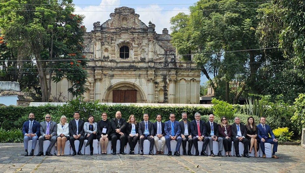 Ministra de la SEPRELAD lideró la Comisión Estratégica del GAFILAT en Guatemala